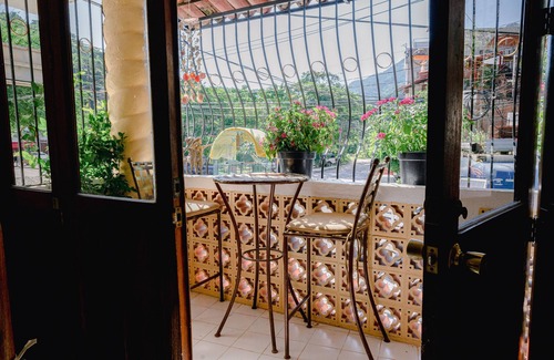 El Caloso Apartment | Romantic Zone - Spacious 2 Bed Apt - Mins To Beach