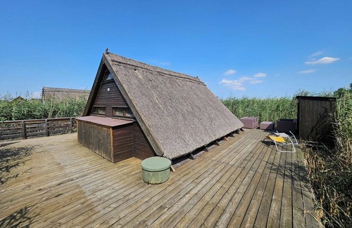 Rust Apartment | Romantika5 - Schilfhaus, Dusche, WC, Seeblick