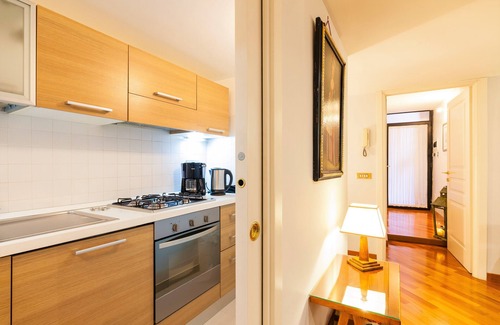 Navona Apartment | Rome center Campo de Fiori great reviews within walking distance to everything!
