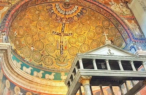 Monti Apartment | Rome Colosseum Apartment SAT TV/WI-FI Elegant 3BR/2BATHS in the Ancient Rome