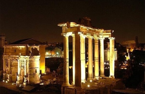 Monti Apartment | Rome Colosseum Apartment SAT TV/WI-FI Elegant 3BR/2BATHS in the Ancient Rome