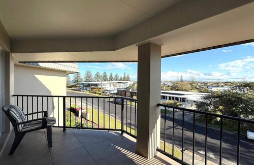 Yamba House | Romiaka Unit 10 Yamba