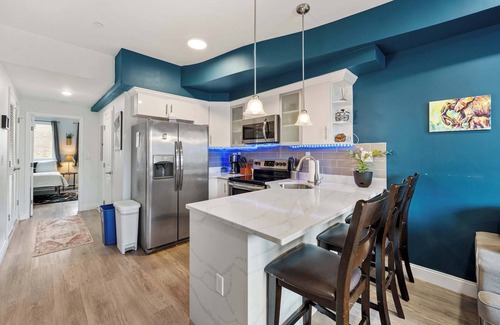 West Poplar House | Roof Deck! 3 Bdrm, 3 ba, Prime Location!
