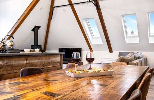 Oakdale Apartment | Roof Deck - Parking - 5 Min Downtown
