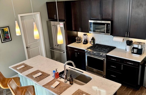 West Colfax House | Rooftop Escape featuring City & Mountain Views a Short Walk to Empower Field!