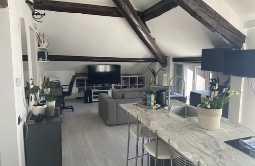 Albate Apartment | Rooftop Openspace With Balconies, Parking and bbq