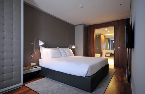 Santo Antonio Hotel | Rooftop Sundeck, Jacuzzi, Pet-friendly, Private Parking at Altis Prime