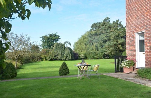 Halesworth Cottage | ROOKYARDS, pet friendly, character holiday cottage in Halesworth