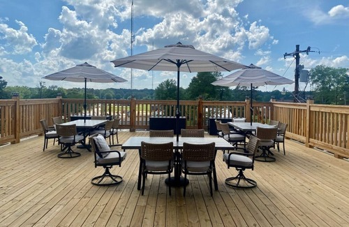 Carthage Hotel | Room 1 (sleeps 1) at Chipley's Squareview Inn
