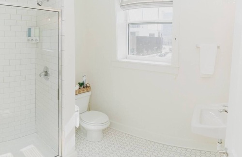 Brady Arts District Hotel | Room 2-2 Summary: In