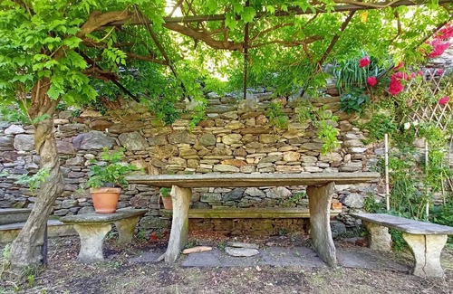 Vogogna House | Room at Casa Felice: a cozy corner surrounded by nature
