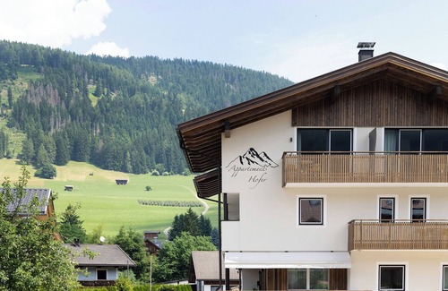 Villabassa Apartment | Room 'Bergnest' with Mountain View, Private Terrace and Wi-Fi