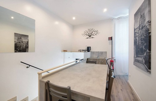 Gavardo Apartment | Room 'Camera Jungle' with Mountain View, Private Terrace and Wi-Fi