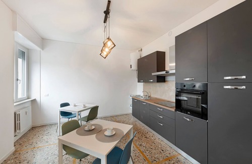Citta Bassa Apartment | Room 'Enza 1' with Wi-Fi
