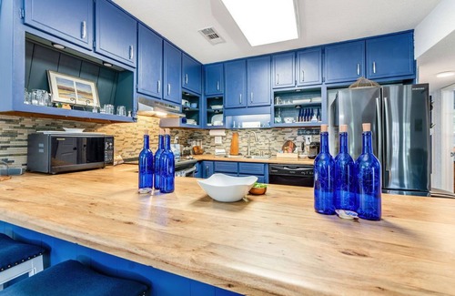 Apalachicola Apartment | Room for your boat too and it’s covered full water filtration system too
