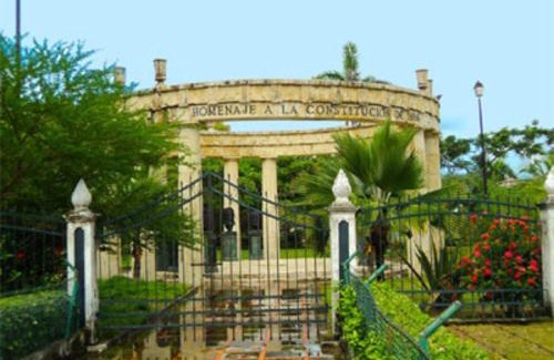 El Cabrero House | Room in Apartment - Hrc-7S Hotel room near the historic center with pool and breakfast