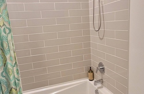 Colwood House | Room in new townhouse