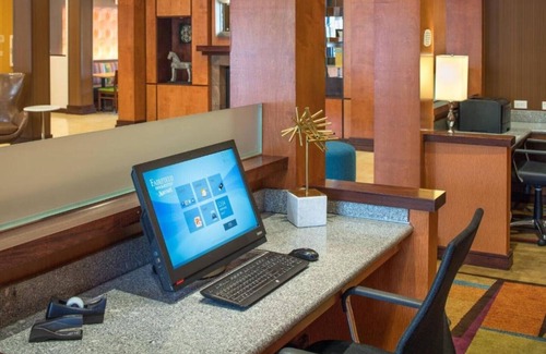 Bridgeton House | Room in Portland, Oregon, minutes from PDX and downtown