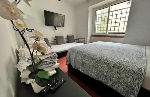 Carvoeira House | Room in Queluz 11 minutes from Lisbon