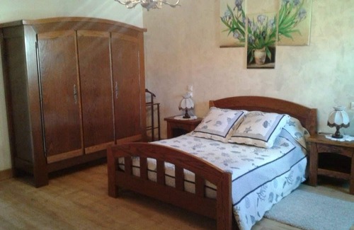 La Berthenoux Bed & Breakfast | Room in renovated farmhouse - Nature and comfort with parking