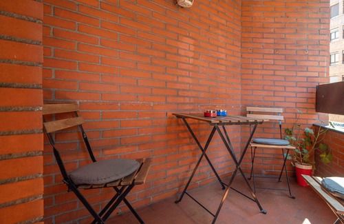 Distrito Llano Apartment | Room 'Londres' with Wi-Fi