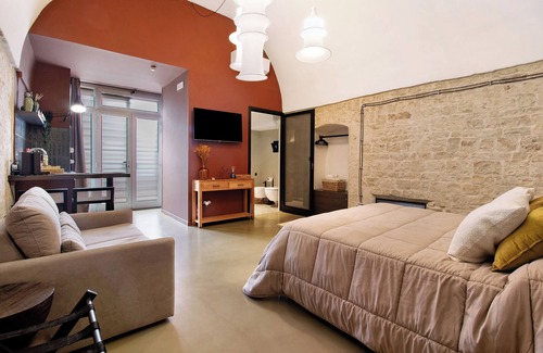 Turi Bed & Breakfast | Room 'Nettuno' with Wi-Fi and Air Conditioning
