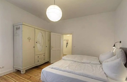 Offenbach am Main Apartment | room of 80 m². Comfort and lift.