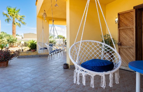 San Leonardo House | Room 'Ponente' with Sea View, Wi-Fi and Air Conditioning