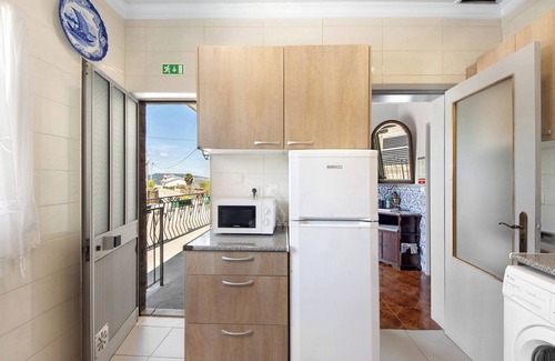 Provesende Apartment | Room 'Quarto 1 - Casa Da Jesus' with Mountain View, Wi-Fi and Air Conditioning