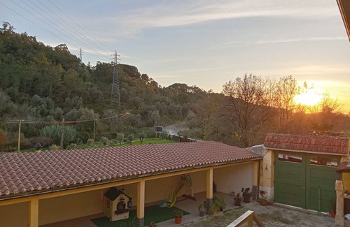 Coimbra Apartment | Room 'Quarto 1 Piso Superior - Quinta Df' with Mountain View, Wi-Fi and Air Conditioning