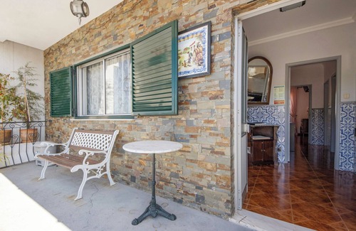 Provesende Apartment | Room 'Quarto 3 - Casa Da Jesus' with Mountain View, Wi-Fi and Air Conditioning