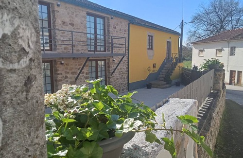 Coimbra Apartment | Room 'Quarto 3 Rc - Quinta Df' with Mountain View, Wi-Fi and Air Conditioning