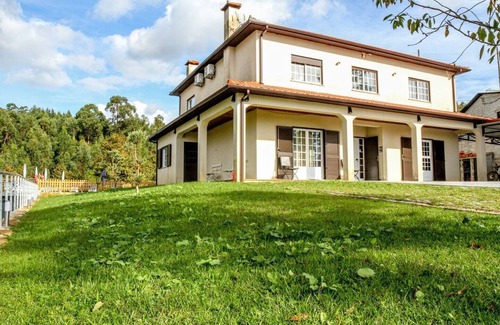 Arouca House | Room 'Quarto 4' with Mountain View, Wi-Fi and Air Conditioning