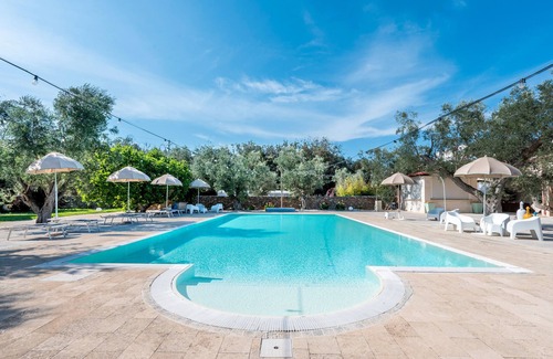 Castromediano Apartment | Room 'San Biagio Baldacchino 12' with Shared Pool, Wi-Fi and Air Conditioning