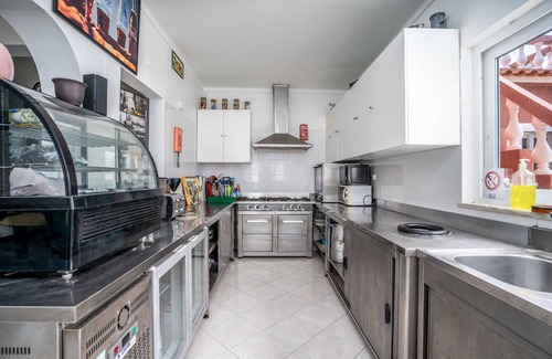 Armacao de Pera Apartment | Room 'São Rafael' with Shared Pool, Wi-Fi and Air Conditioning