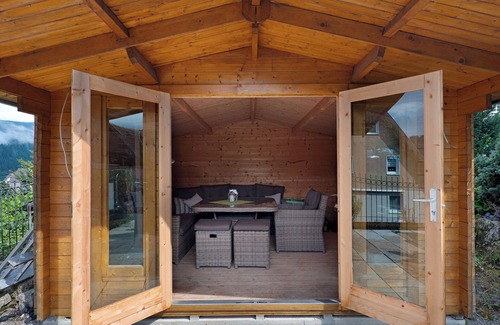Forbach Apartment | Room 'Schwarzwald' with shared terrace, shared garden and Wi-Fi