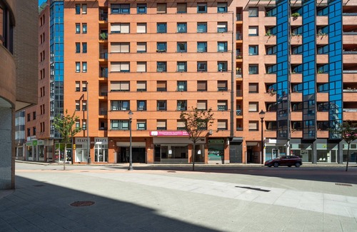 Distrito Llano Apartment | Room 'Warsaw' with Wi-Fi