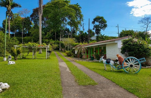 Pereira House | Room with 2 double beds - Number 6