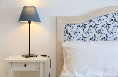 Old Town House | Room with balcony and beautiful sea view in the old town