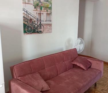 Carvoeira House | Rooms 10 mins walk from train station!