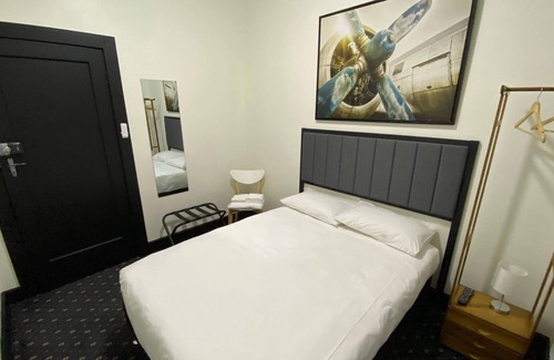 Ballarat East Hotel | Rooms at Carboni's