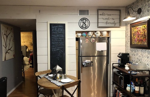 El Lago Condo | Rooms available for rent to traveling medical and fire staff