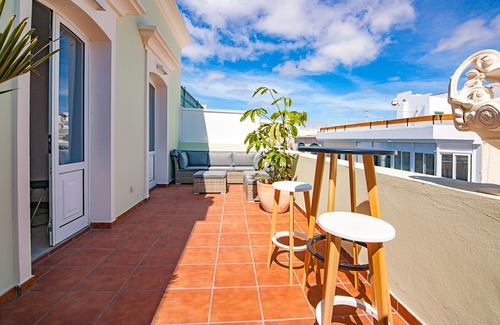 Arrecife Condo | Rooms & Suites Terrace 4C - Luxury penthouse very close to El Charco San Ginés