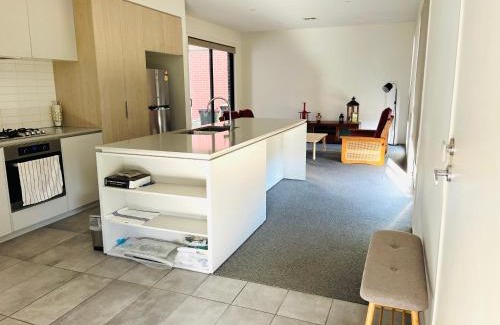 St. Albans House | Rooms to share In heart of Asian Vietnamese area