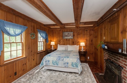 North Berwick Hotel | Rooms with a view! Full kitchen unit only 20 mins to ocean #1- Abbott Brook Inn