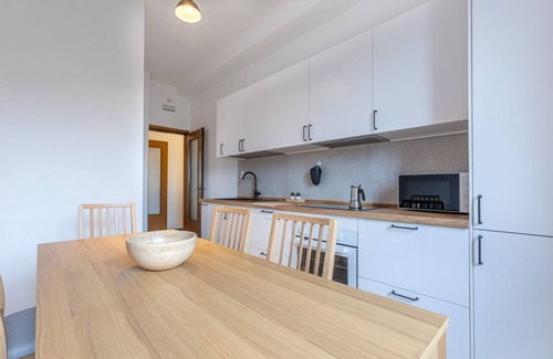 Historic Center Apartment | Roomy Apartment near UniBo & Porta San Donato