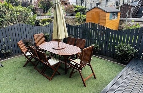 Newhaven House | Roomy home 1 level Free Parking