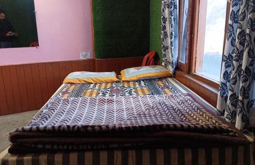Vashist House | ROOP MOUNTAIN HOMESTAY No Parking