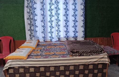 Vashist House | ROOP MOUNTAIN HOMESTAY No Parking