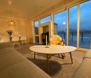 Vestvagøy House | Rorbu by Nappstraumen, Lofoten